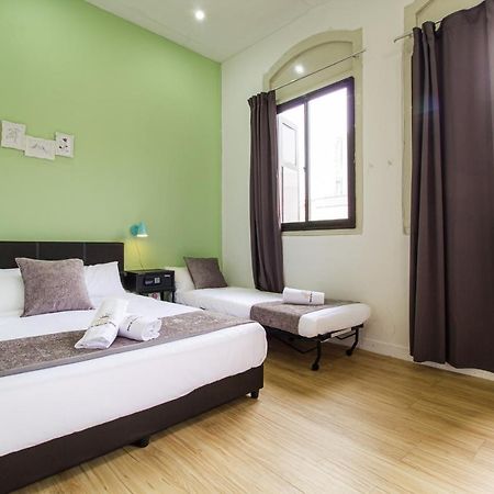 Q Loft Hotels@Geylang Singapore Esterno foto