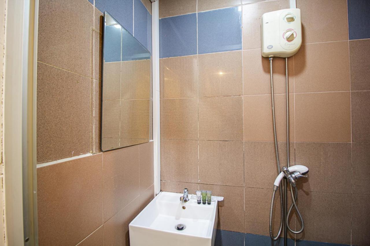 Q Loft Hotels@Geylang Singapore Esterno foto