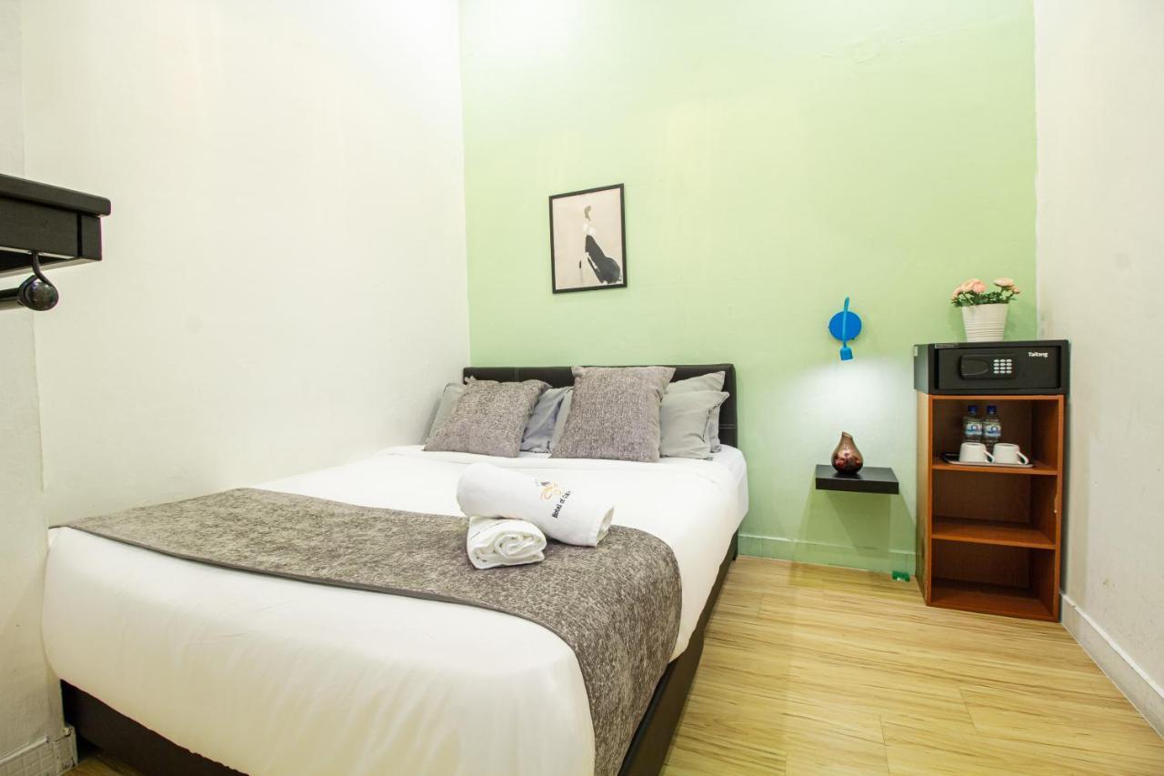 Q Loft Hotels@Geylang Singapore Esterno foto